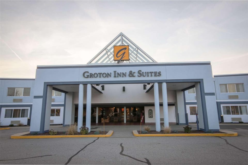 Groton Inn & Suites Inn in New London