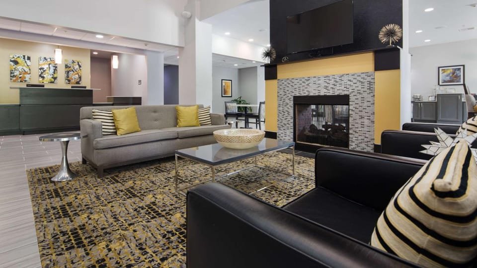 Best Western Plus Regency Park Hotel in Mississippi