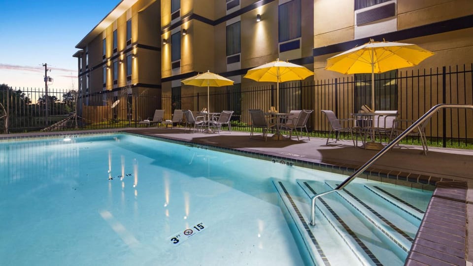 Best Western Plus Regency Park Hotel in Mississippi