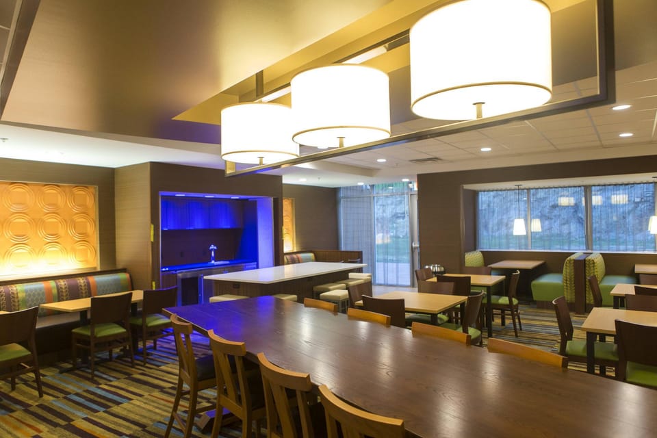 Fairfield by Marriott Inn & Suites Cambridge Hotel in Cambridge