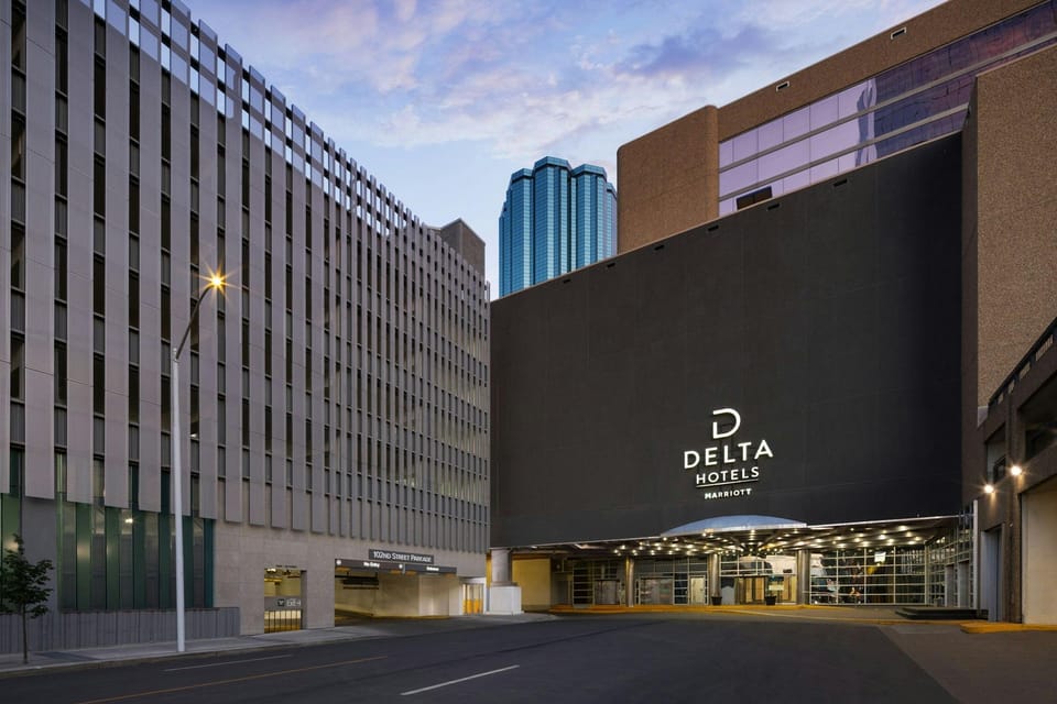 Delta Hotels Edmonton Centre Suites Hotel in Edmonton
