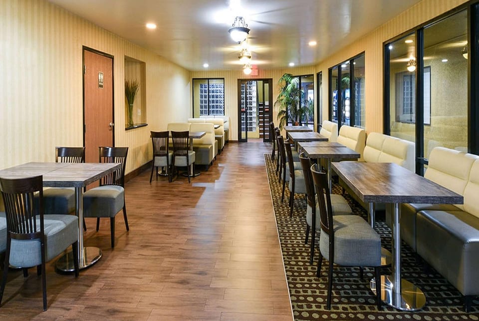 Travelodge by Wyndham Commerce Los Angeles Area Hotel in Commerce