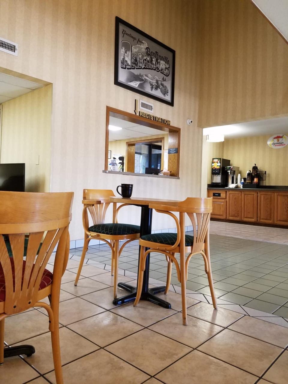 Super 8 By Wyndham Bentonville Hotel in Rogers