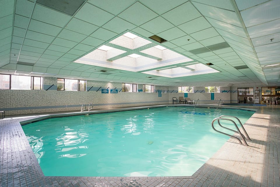 Shilo Inn Portland Airport Hotel in Parkrose