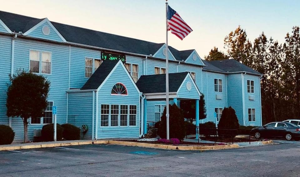 Holiday Lodge - Greensboro/Lake Oconee Hotel in Lake Oconee