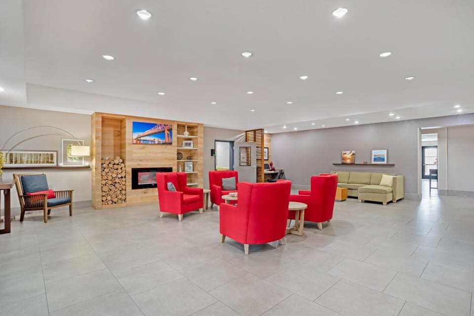 Comfort Inn & Suites Slidell - New Orleans Area Hotel in Slidell