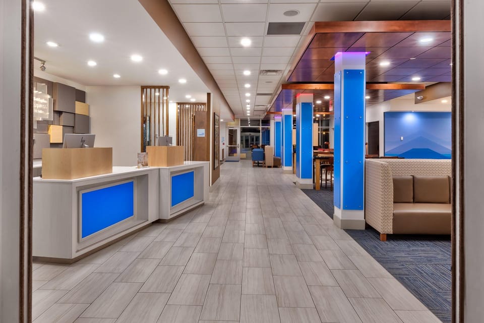 Holiday Inn Express & Suites Milan - Sandusky Area By IHG Hotel in Ohio