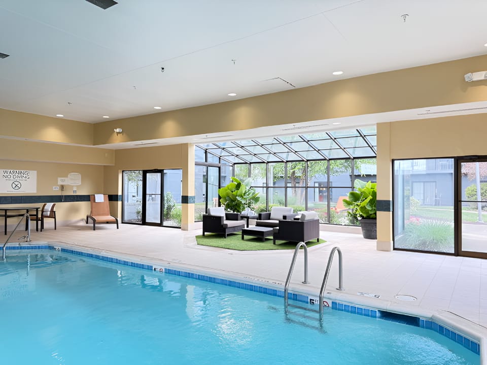 Courtyard by Marriott Indianapolis Airport Hotel in Indianapolis