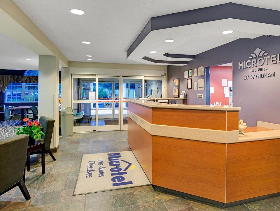 Microtel Inn & Suites by Wyndham Cherokee Hotel in Cherokee