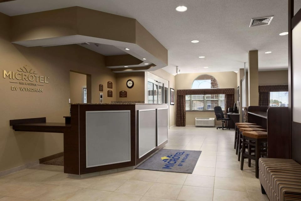 Microtel Inn & Suites by Wyndham St Clairsville/Wheeling Hotel in Ohio