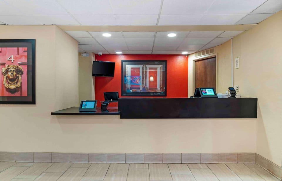 Extended Stay America Select Suites - Detroit - Novi - Haggerty Road Hotel in Farmington Hills
