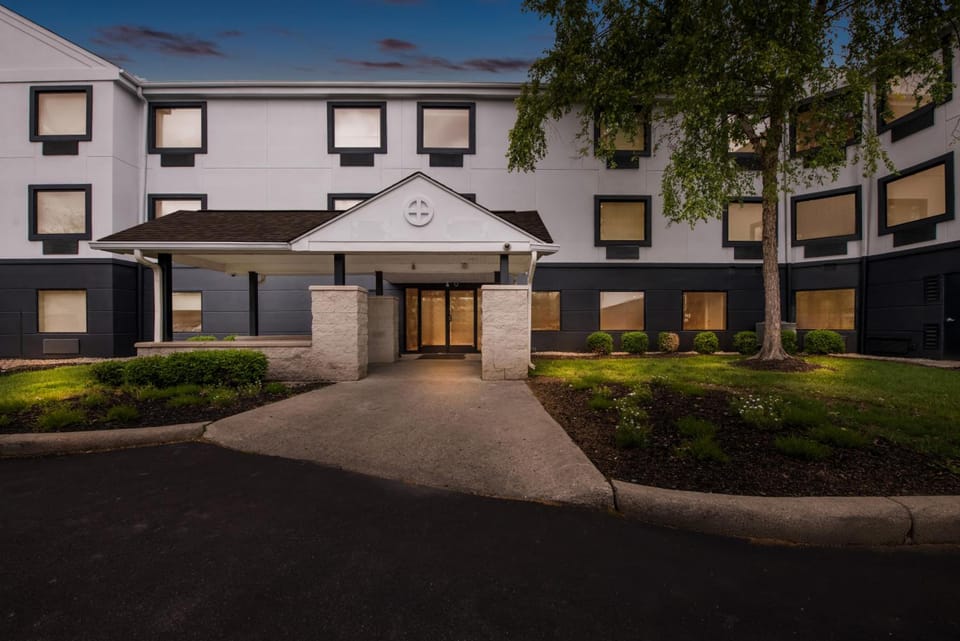 MainStay Suites Columbus North - Worthington Hotel in Ohio
