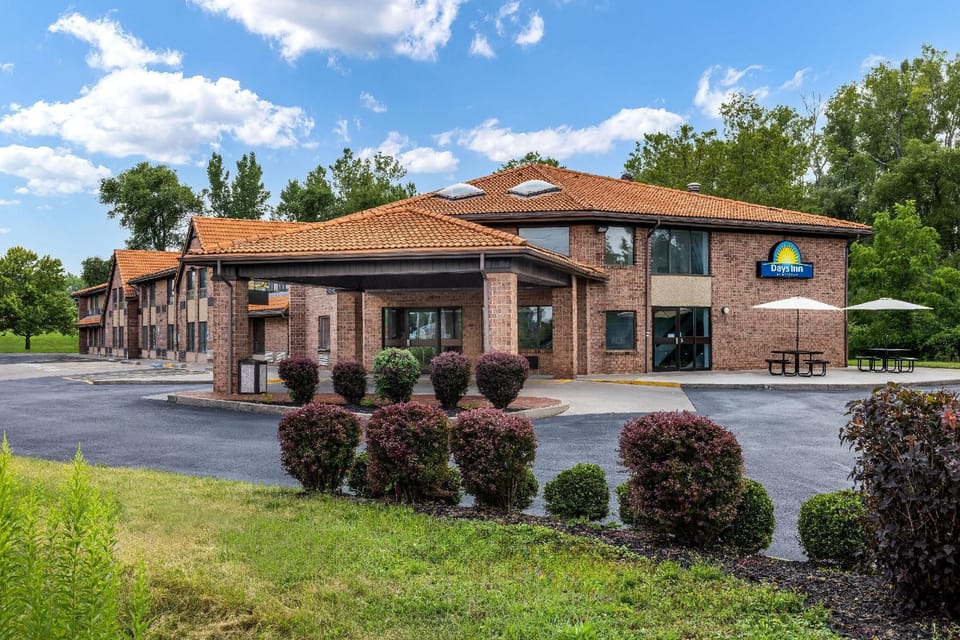 Days Inn by Wyndham Geneva/Finger Lakes Hotel in Geneva