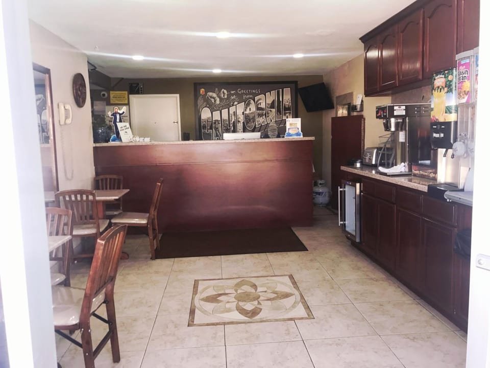 Super 8 By Wyndham Redlands/San Bernardino Hotel in Redlands