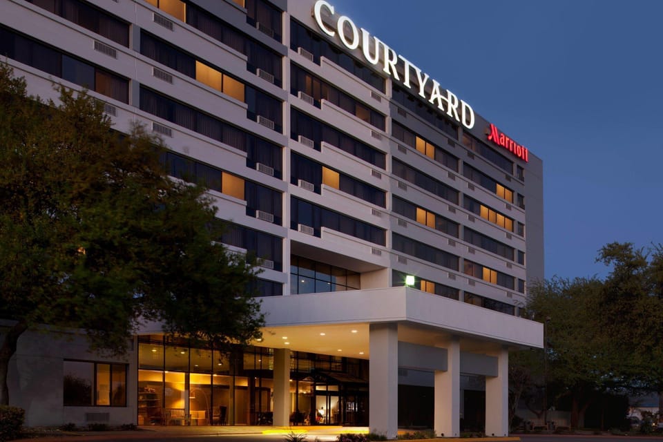 Courtyard by Marriott Austin-University Area Hotel in Austin