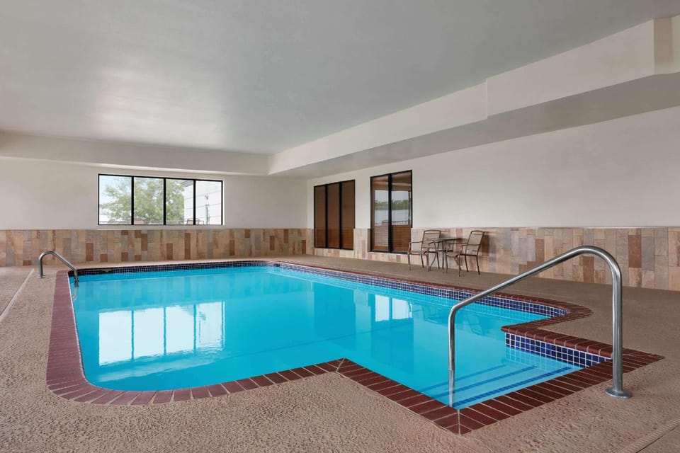 Wingate by Wyndham Bentonville Airport Hotel in Bentonville