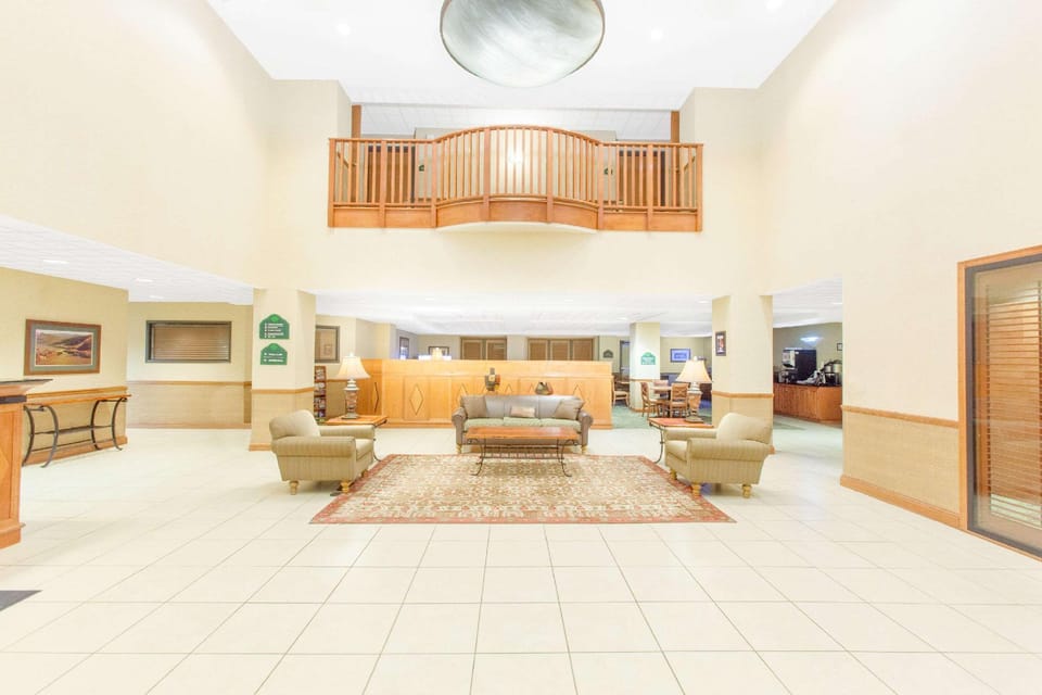Wingate by Wyndham Bentonville Airport Hotel in Bentonville