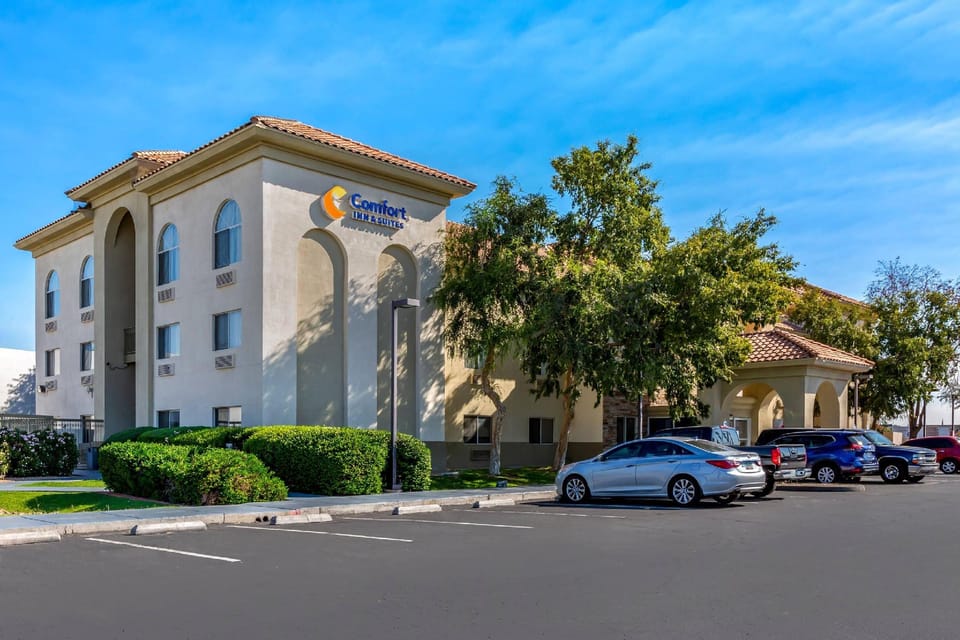 Comfort Inn & Suites Phoenix North / Deer Valley Hotel in Phoenix