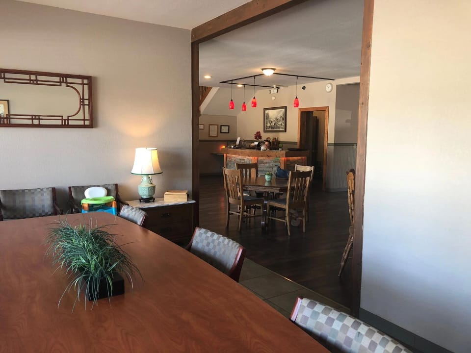 Timber Lodge Inn Inn in Cle Elum