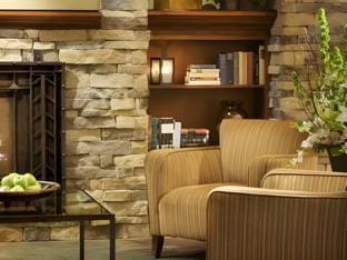 Larkspur Landing Extended Stay Suites Roseville Hotel in Roseville