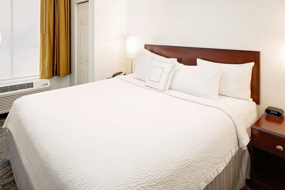 Suite room