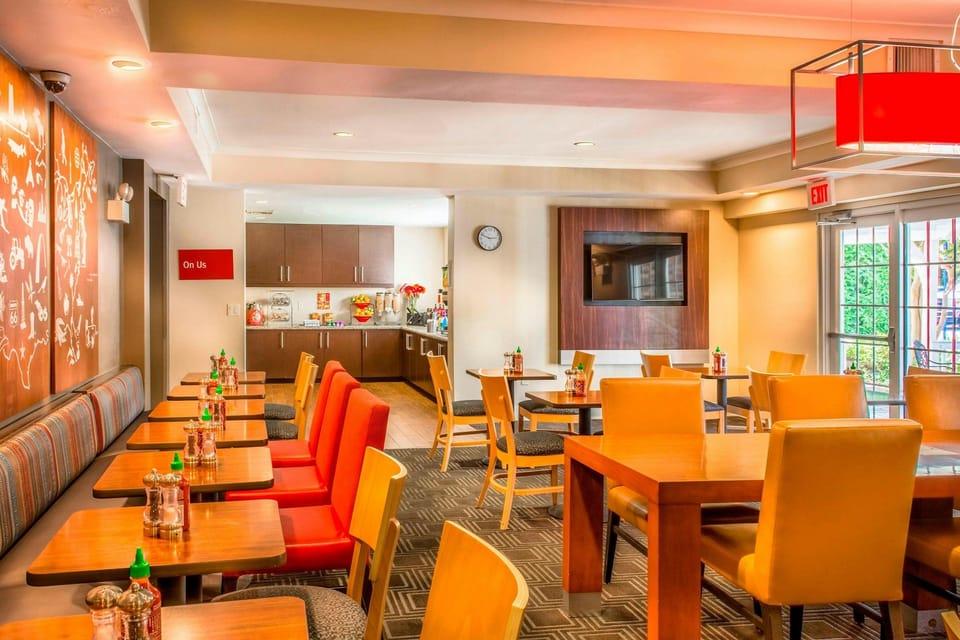 TownePlace Suites by Marriott Baltimore BWI Airport Hotel in Linthicum Heights