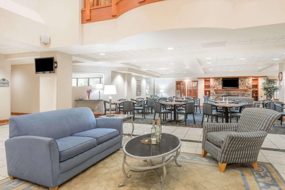 Wingate by Wyndham Erie Hotel in Millcreek Township