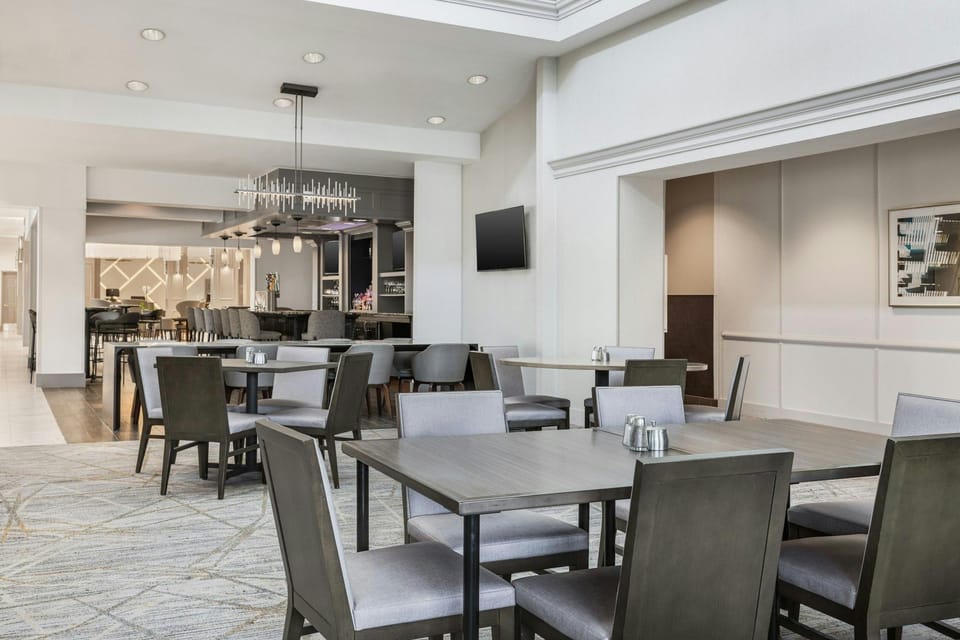 Chicago Marriott Midway Hotel in Bedford Park