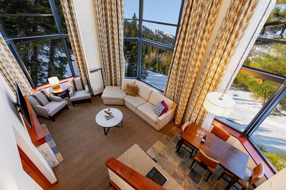 Everline Resort and Spa, Lake Tahoe Hotel in Palisades Tahoe (Olympic Valley)