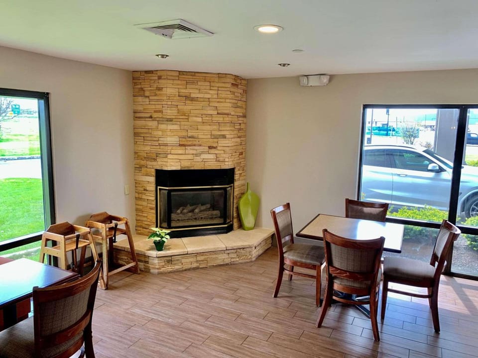 Country Inn & Suites by Radisson, Sandusky South, OH Hotel in Ohio