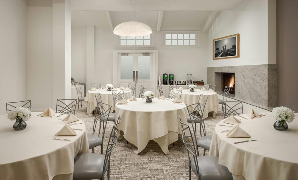 Guesthouse Hotel at La Valle Resort in Rancho Santa Fe