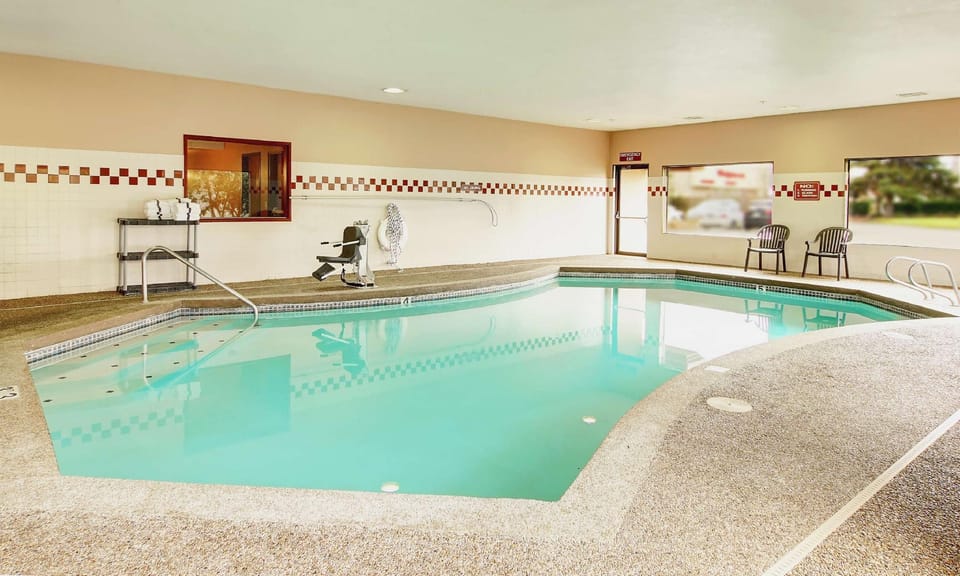 Phoenix Inn Suites Salem Hotel in Salem