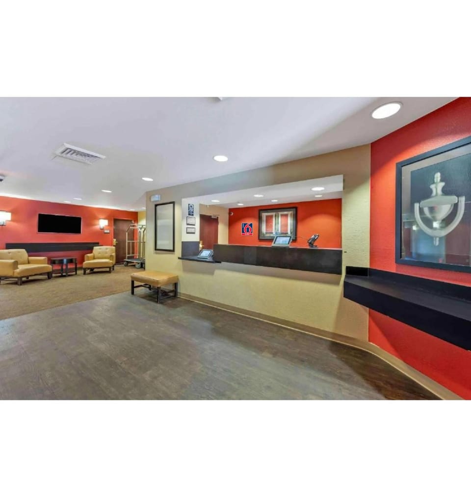 Studio 6 Extended Stay Sacramento  Arden Way   CA Hotel in Sacramento