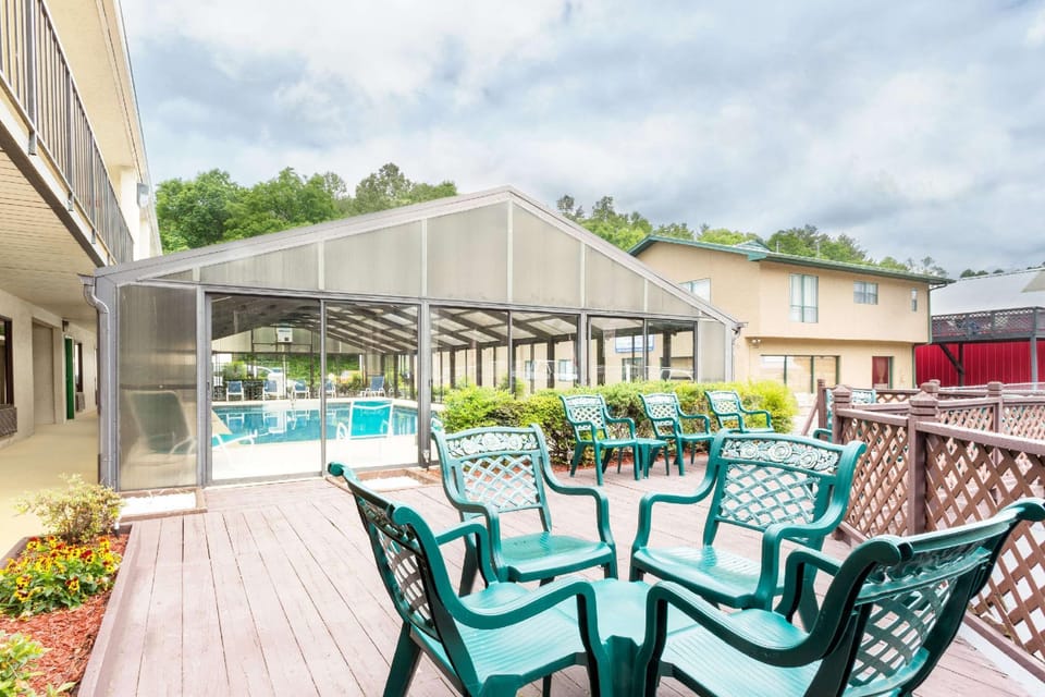 Days Inn by Wyndham Murphy Hotel in Murphy