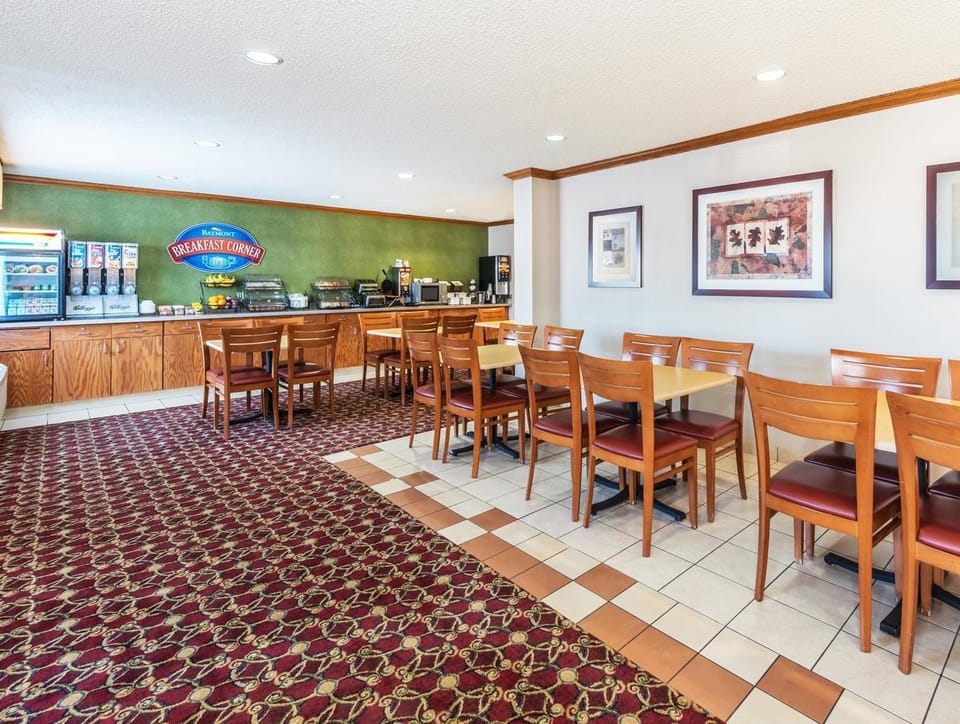 Baymont by Wyndham Salina Hotel in Salina