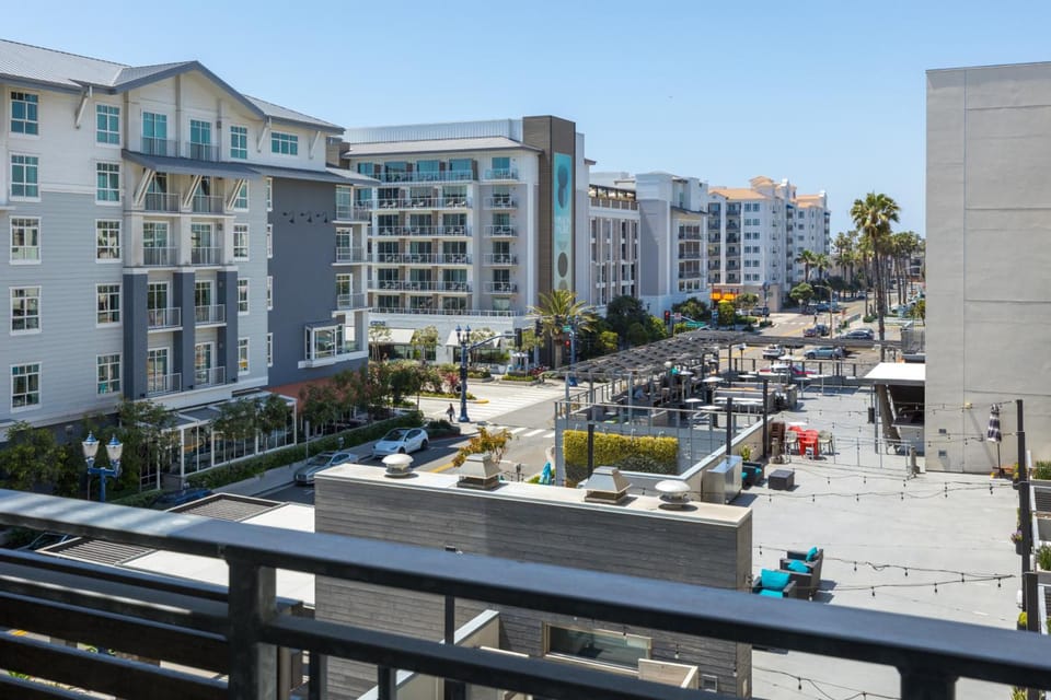 SpringHill Suites by Marriott Oceanside Beach Hotel in Oceanside