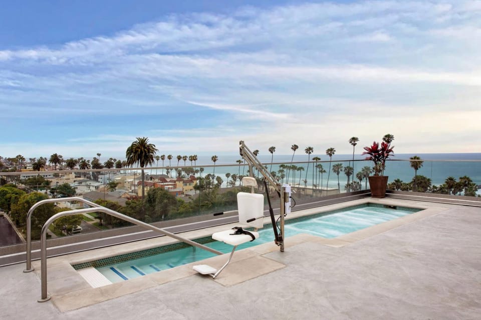 SpringHill Suites by Marriott Oceanside Beach Hotel in Oceanside