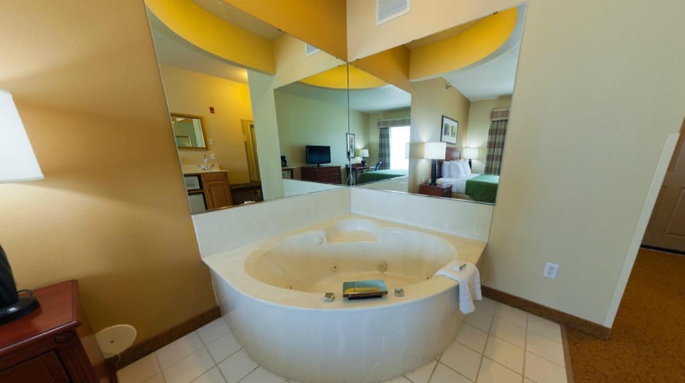 Country Inn & Suites by Radisson, Mankato Hotel and Conference Center, MN Hotel in Mankato