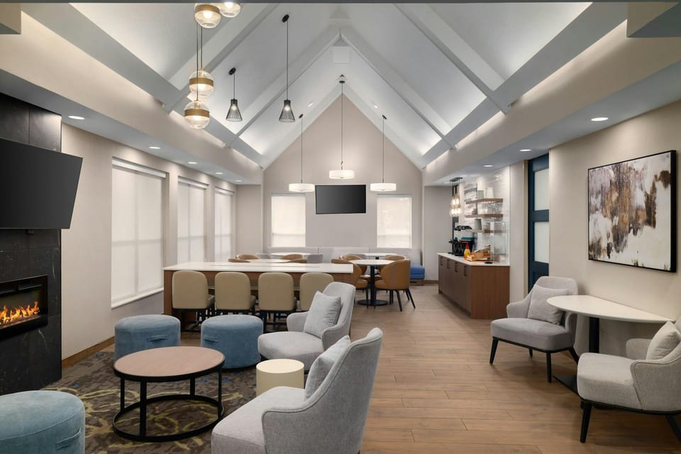 Residence Inn by Marriott Indianapolis Airport Hotel in Indianapolis