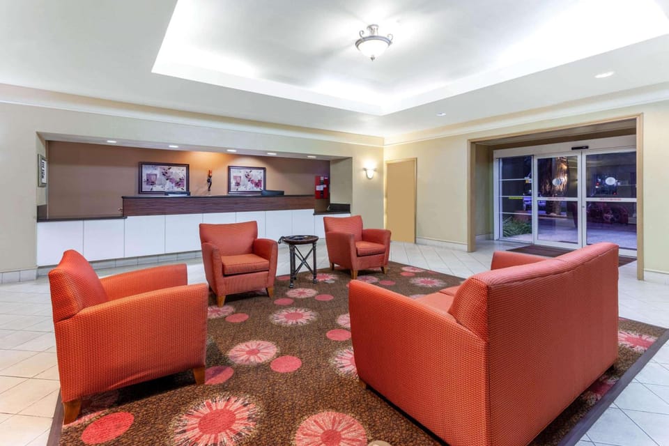 La Quinta Inn & Suites by Wyndham Seguin Hotel in Seguin