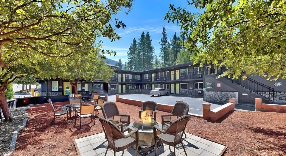 Secrets Inn Lake Tahoe Motel in South Lake Tahoe