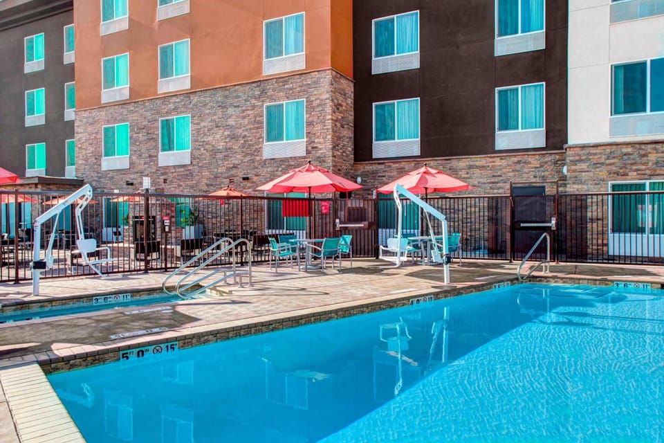 TownePlace Suites by Marriott Bakersfield West Hotel in Bakersfield
