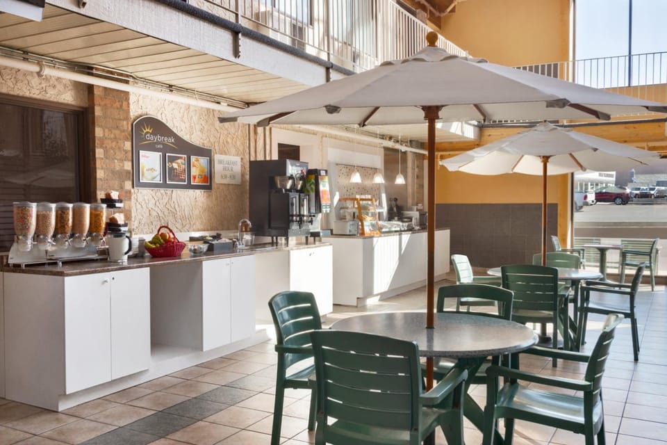 Days Inn by Wyndham Lethbridge Hotel in Lethbridge