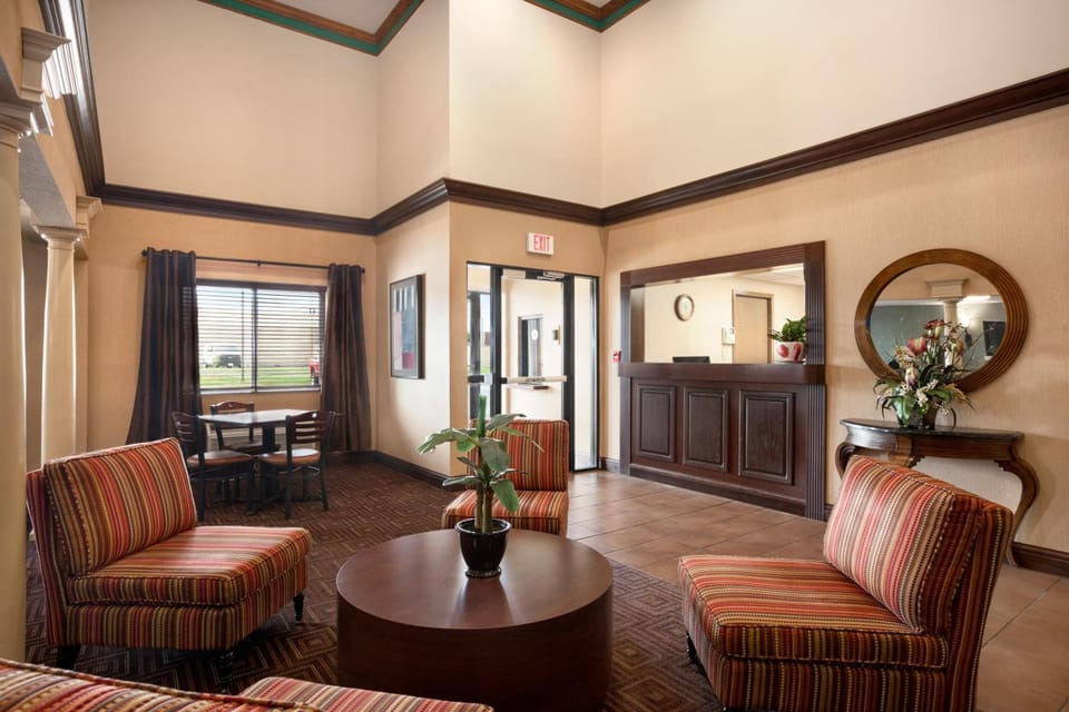 Super 8 By Wyndham Fairview Heights-St. Louis Hotel in Caseyville