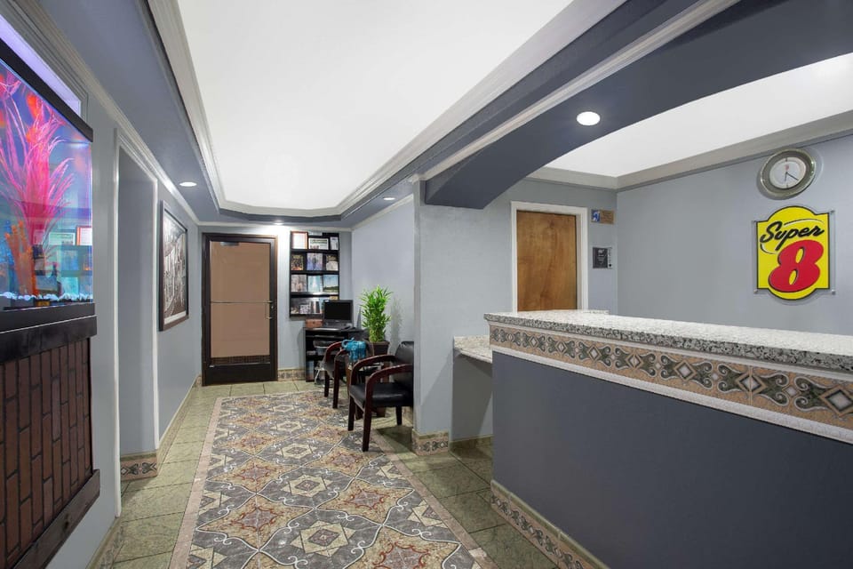 Super 8 By Wyndham Chico Hotel in Chico