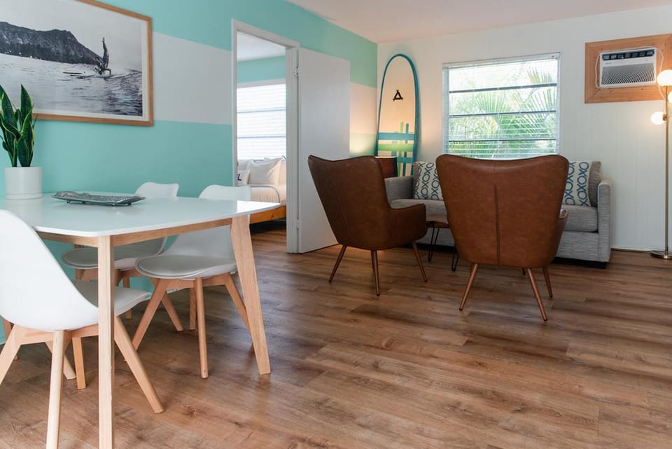 Sea Spray Inn Hotel in Vero Beach