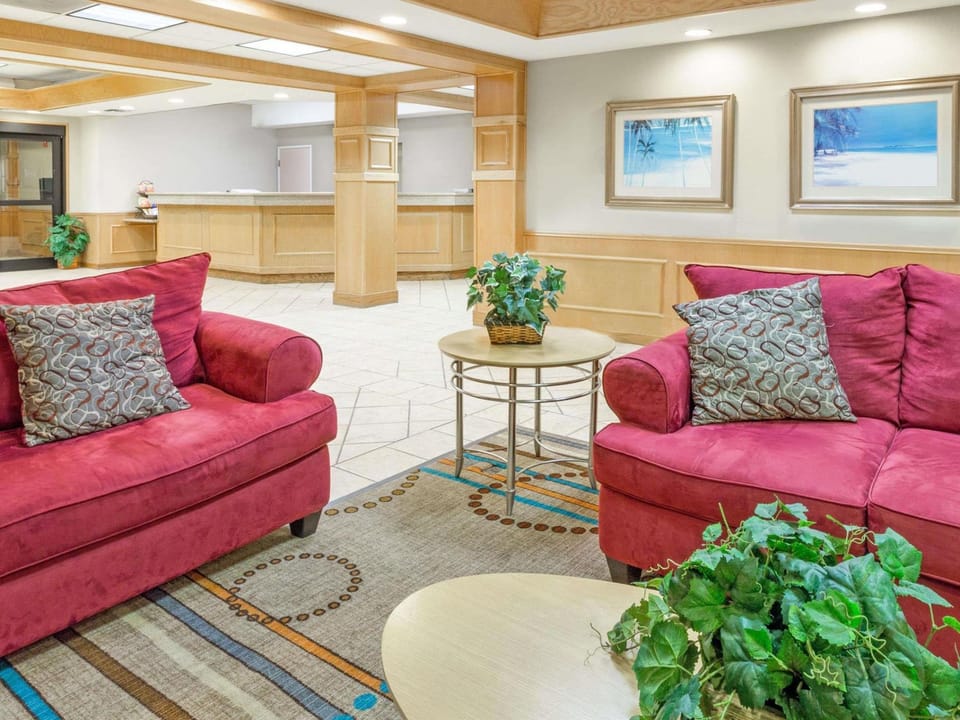Hawthorn Suites by Wyndham Aransas Pass Hotel in Aransas Pass