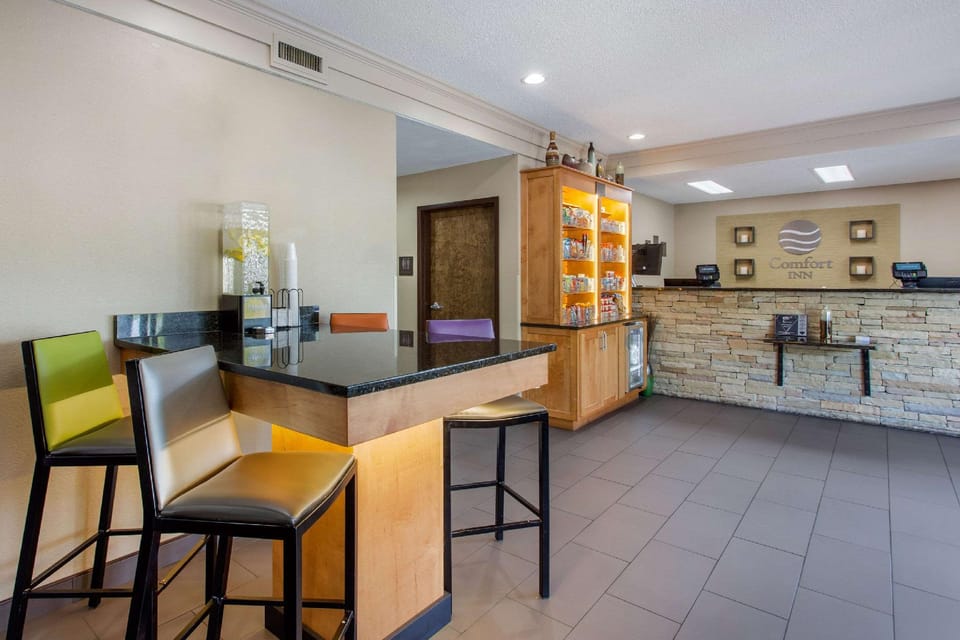 Comfort Inn Asheville East-Blue Ridge Pkwy Access Hotel in Swannanoa