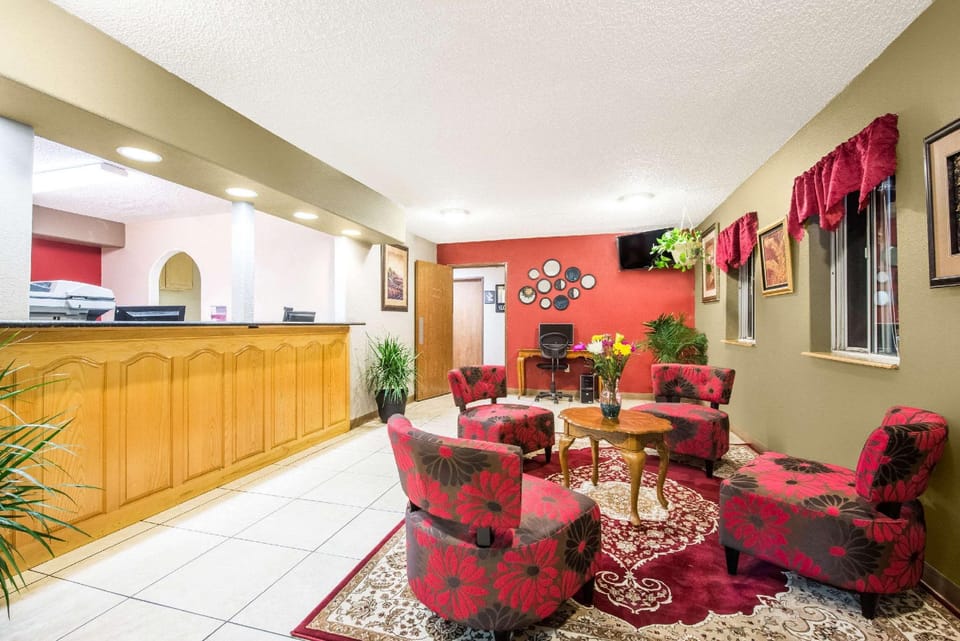 Super 8 By Wyndham Grants Hotel in New Mexico