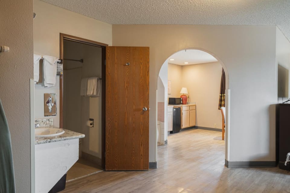 Super 8 By Wyndham Grants Hotel in New Mexico